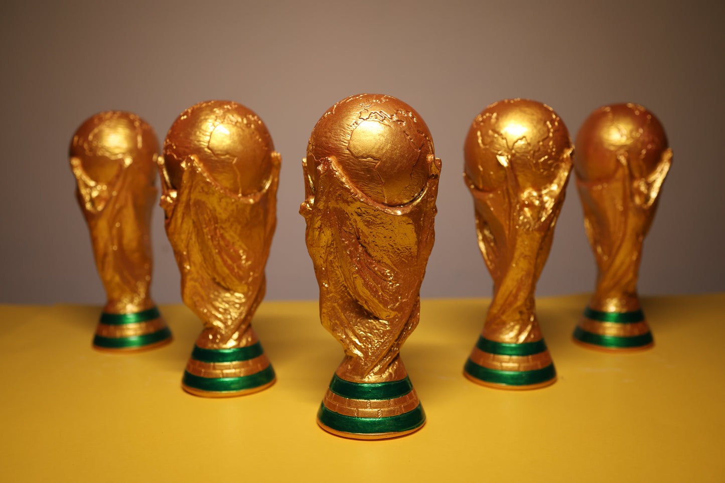 Global Glory Trophy – Gold Finish Decorative Showpiece (9.3 Inches)